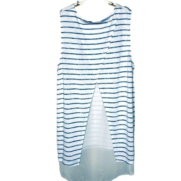 🔥🔥Ava & Viv layered tank size M - Picture 1 of 5